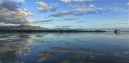 Hinchinbrook Channel - Lucinda - QLD T  (PBH4 00 14549)